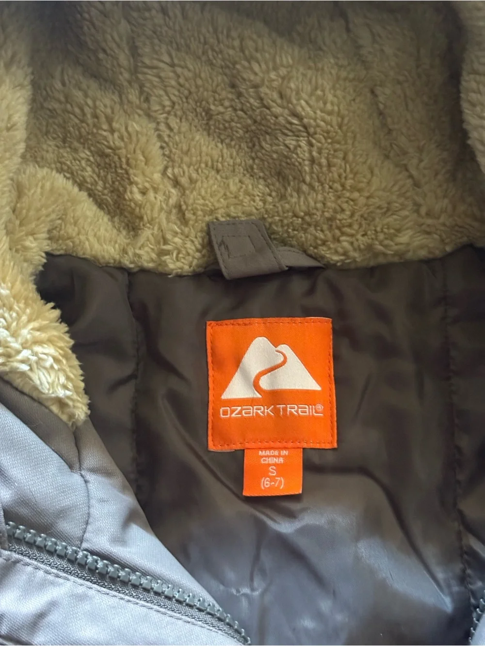NWT Ozark Trail Kids Water Resistant Hooded Jacket Shell Brown Size S (6-7)